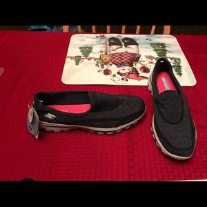 Slip on tennis shoes